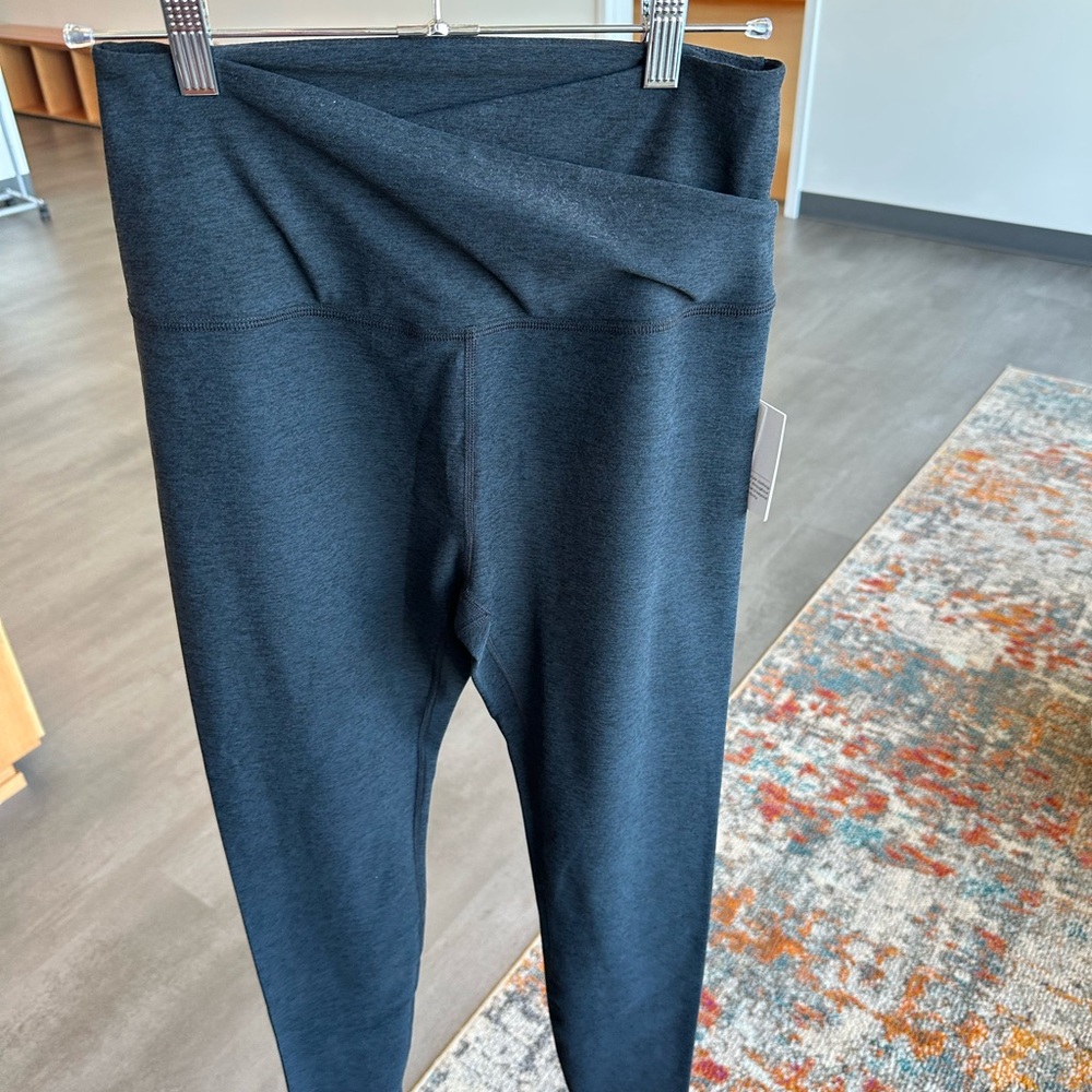 Beyond yoga Dark night High-Waisted crossover Leggings